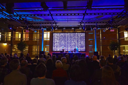 MARCO MONFARDINI - AMELIE DUCHOW - SCHNITT - Memory Code live performance at EPHIL Festival - Hamburg | photo | Krber Stiftung / Claudia Hhne